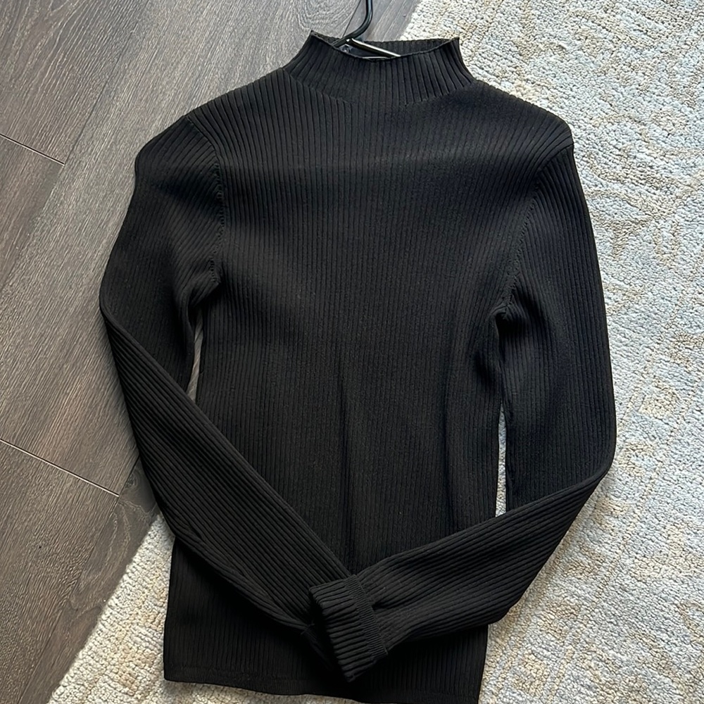 Artizia turtleneck brand new w/o tag